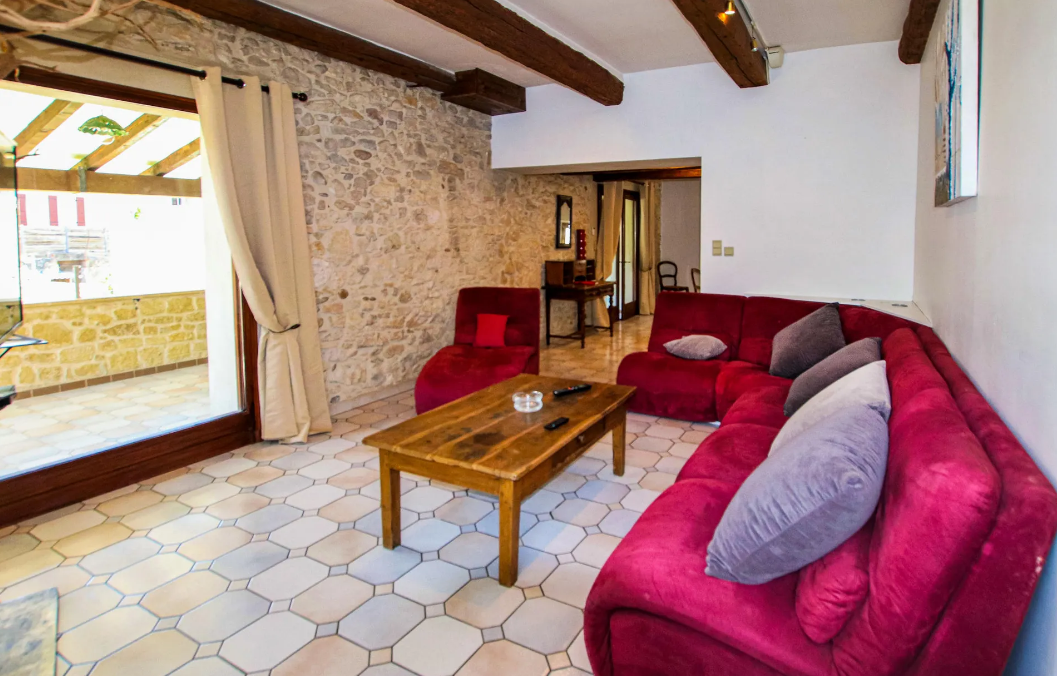 Maison-Bourg-Saint-Andeol-REF7539635